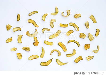 Green banana chips with peel Green banana chips with peel 94780059