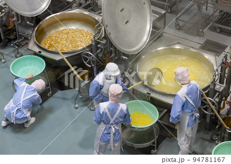 給食センター　 SDGs 2.飢餓をゼロに 94781167