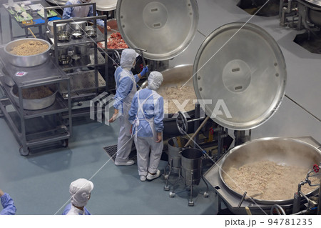 給食センター　 SDGs 9.産業と技術革新の基盤を作ろう 94781235