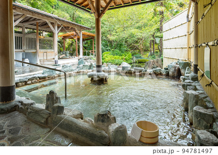 露天風呂　温泉 94781497
