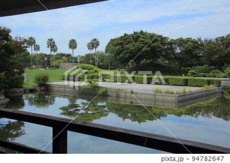 瀬戸大橋記念公園内の刻月亭から見た風景 瀬戸大橋記念公園内の刻月亭から見た風景 94782647