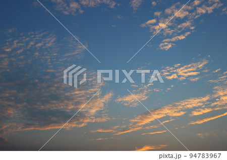 夕焼け空　雲 94783967