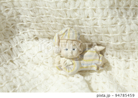 赤ちゃんの人形 94785459