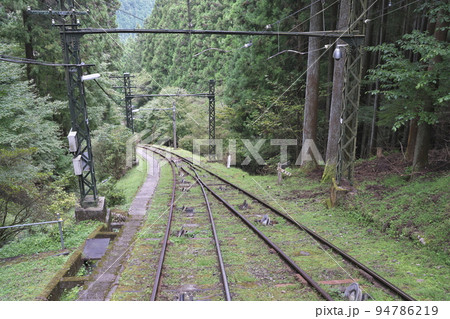 単線交走式ケーブルカーの分岐部 94786219