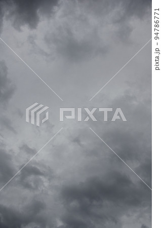 台風前の雲空 台風前の雲空 94786771
