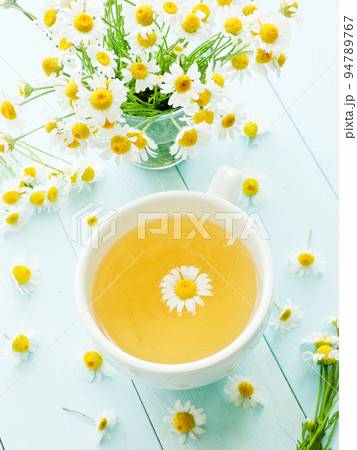 Camomile flowers tea 94789767