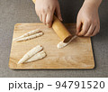 ツルニンジン まな板 人 94791520