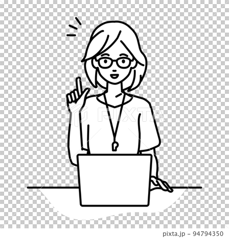 デスクで座ってPCを開いて何かひらめいた教師の女性 デスクで座ってPCを開いて何かひらめいた教師の女性 94794350