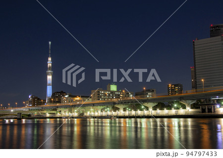 隅田川から見たスカイツリーと夜景 隅田川から見たスカイツリーと夜景 94797433