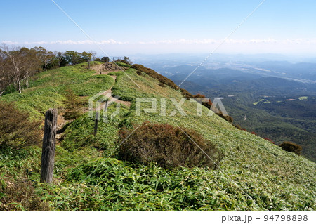霧降高原丸山トレッキングコースの景色 霧降高原丸山トレッキングコースの景色 94798898