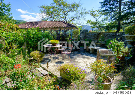 初秋のローザンベリー多和田　イングリッシュガーデン 94799033