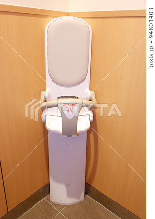 トイレ内ベビーチェアー ベビーホルダー トイレ内ベビーチェアー ベビーホルダー 94801403
