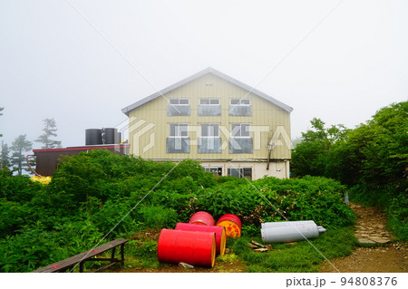 北アルプス　鹿島槍ヶ岳　冷池山荘 94808376