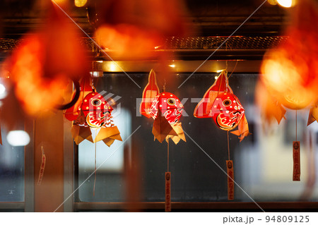 弘南鉄道大鰐線の金魚ねぷた列車（青森県）アップ前ボケ 94809125