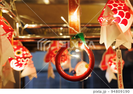 りんごと岩木山手すりをイメージした手すり（金魚ねぷた列車） 94809190