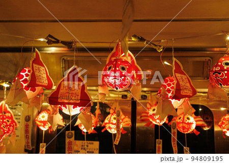 弘南鉄道大鰐線の金魚ねぷた列車（青森県）アップ 94809195