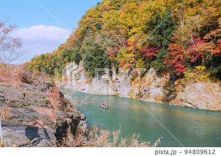 秋の岩畳と船下り 秋の岩畳と船下り 94809612
