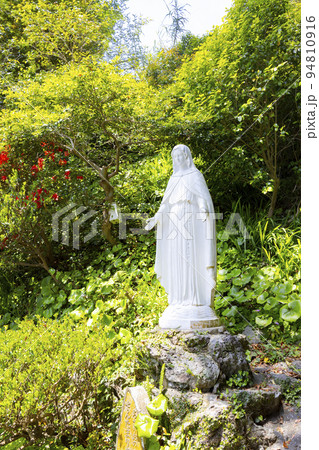 福江島　堂崎天主堂　キリシタン資料館　マリア像 94810916