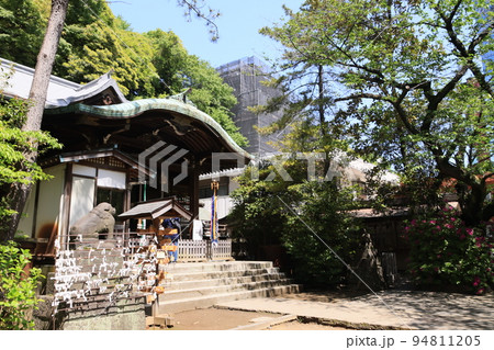 東京都港区三田の御田八幡神社 94811205