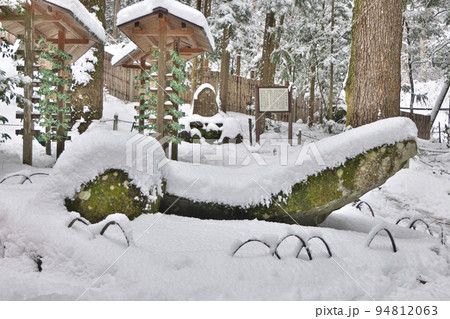 雪に覆われた天乃磐船～京都・貴船神社結社にて 94812063