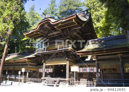 諏訪大社 下社春宮 弊拝殿(長野県下諏訪町) 諏訪大社 下社春宮 弊拝殿(長野県下諏訪町) 94812695