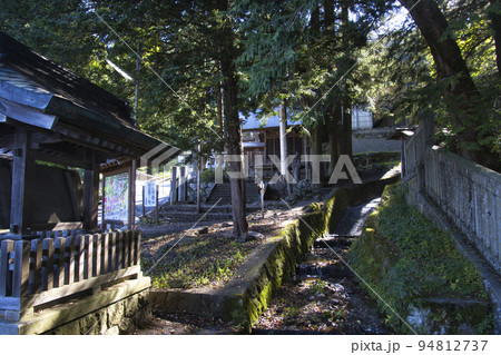 諏訪大社　上社本宮　御手洗川（長野県茅野市） 94812737