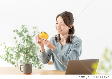 財布 女性 財布 女性 94814352