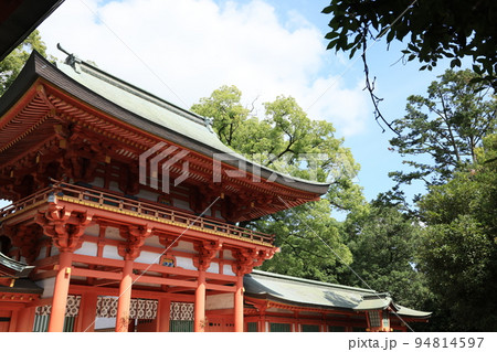 さいたま市大宮区武蔵一の宮大宮氷川神社の桜門 さいたま市大宮区武蔵一の宮大宮氷川神社の桜門 94814597