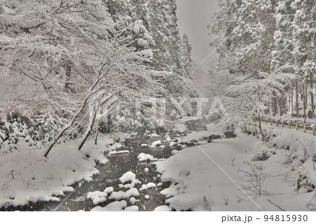 大雪の貴船川~貴船神社奥宮付近 大雪の貴船川~貴船神社奥宮付近 94815930