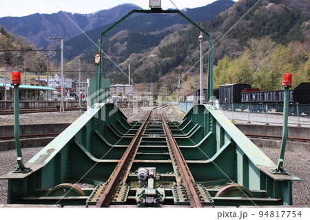 埼玉県秩父市荒川白久の三峰口駅に隣接するSL転車台公園の風景 埼玉県秩父市荒川白久の三峰口駅に隣接するSL転車台公園の風景 94817754