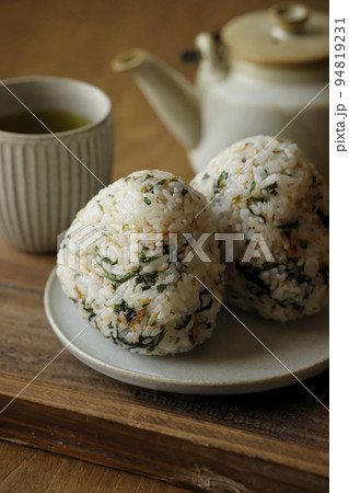 おにぎり 94819231
