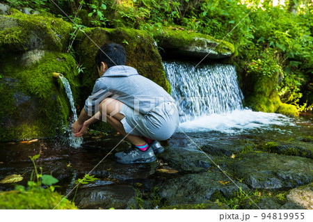 大雪旭岳源水 ミネラルウォーター 天然水 大雪旭岳源水 ミネラルウォーター 天然水 94819955