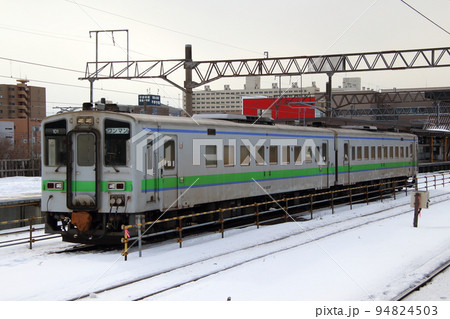 冬の室蘭本線キハ141系（札幌⇔東室蘭） 94824503