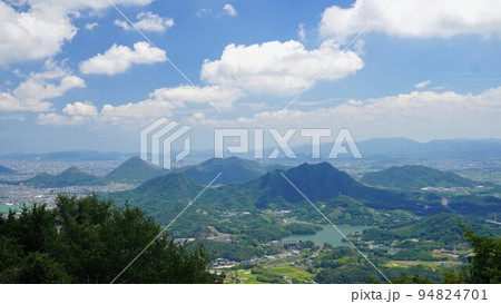 坂出・城山（きやま）山頂からの展望　府中湖2 94824701