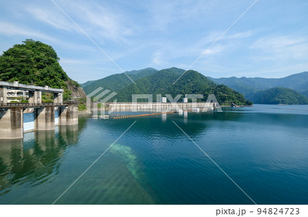 東京都 奥多摩町 夏 奥多摩湖 小河内ダム 東京都 奥多摩町 夏 奥多摩湖 小河内ダム 94824723
