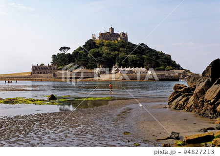 Iconic landmark of St Michael Mount - Cornwall, England Iconic landmark of St Michael Mount - Cornwall, England 94827213