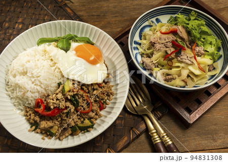 ガパオ タイ料理 ガパオ タイ料理 94831308
