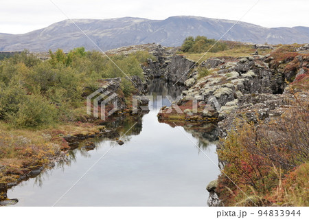 【アイスランド】シンクヴェトリル国立公園 プレートの割れ目 【アイスランド】シンクヴェトリル国立公園 プレートの割れ目 94833944
