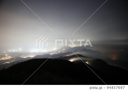 新北市 夜 霧 94837697