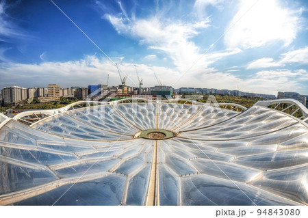 Seoul botanic park flower shaped roof 94843080