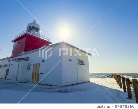 北海道・冬の湯沸岬灯台 / Tobutsumisaki Lighthouse, Japan 94848266