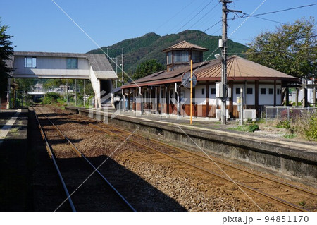 R姫新線の駅「美作落合駅」駅舎 94851170