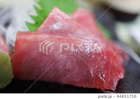 三崎港で食べる本マグロ 三崎港で食べる本マグロ 94851750