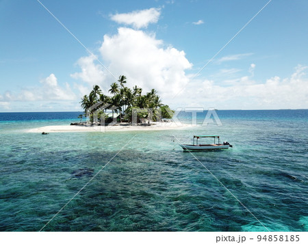 Uninhabited island JEEP island in Chuuk, Micronesia. Here is the world's greatest wreck diving destination. 94858185