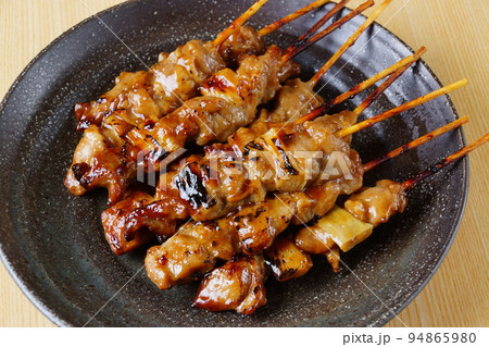 焼き鳥　鶏肉 94865980