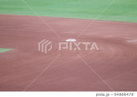 マツダスタジアムのセカンドベース 94866478