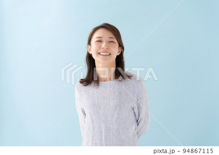 30代女性のポートレート 30代女性のポートレート 94867115