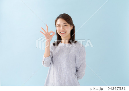 30代女性のポートレート 30代女性のポートレート 94867581