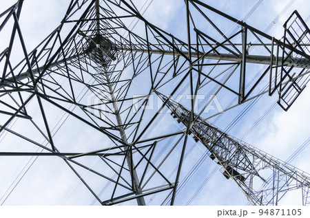 曇天の送電鉄塔 曇天の送電鉄塔 94871105