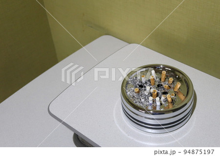 喫煙室 喫煙室 94875197